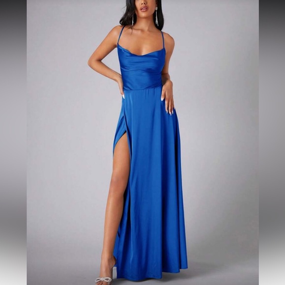 Elegant Royal BlueEvening Gown